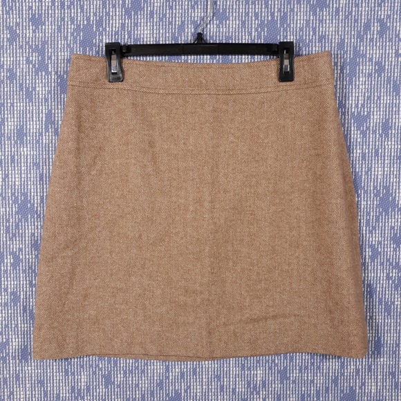 J.CREW Dresses & Skirts - J.CREW Wool Blend Skirt Womens Size 12 Lined Herringbone Beige